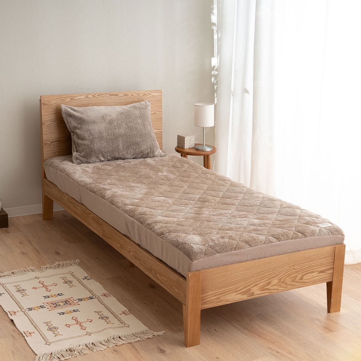 ごろ寝マットレス専用 ワンタッチシーツ マットレスカバー 極暖 +2℃ 吸湿発熱 あったか コンパクトショート セミシングルショート