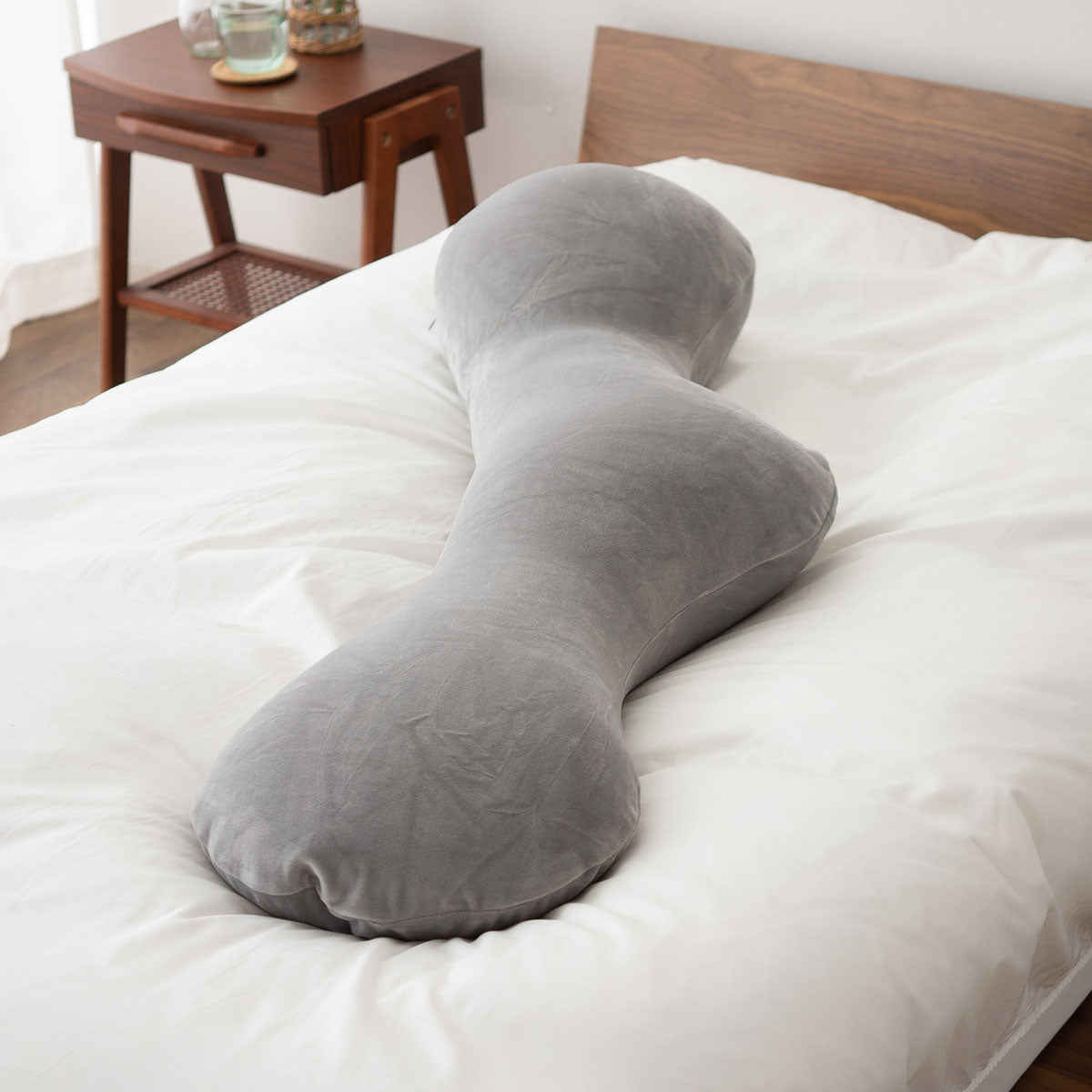 抱き枕 ボディピロー 日本製 ビーズ 枕 まくら クッション もっちり 横向き寝 シムズ 敬老の日 母の日 父の日 誕生日 ギフト プレゼント 実用的 ショールーム体験可