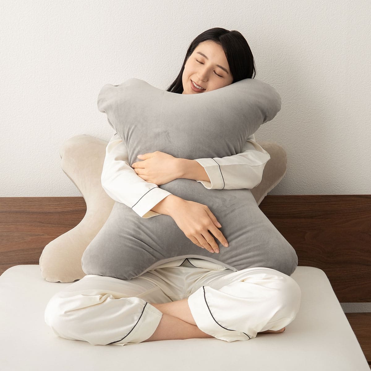 至福の睡眠 マシュマロ 抱きしめピロー 抱き枕 クッション ビーズ ゆったり リラックス セルフケア フットケア ボディピロー 足枕 あしまくら フットピロー 腰当て 背当て 母の日 父の日 敬老の日 ギフト プレゼント 実用的