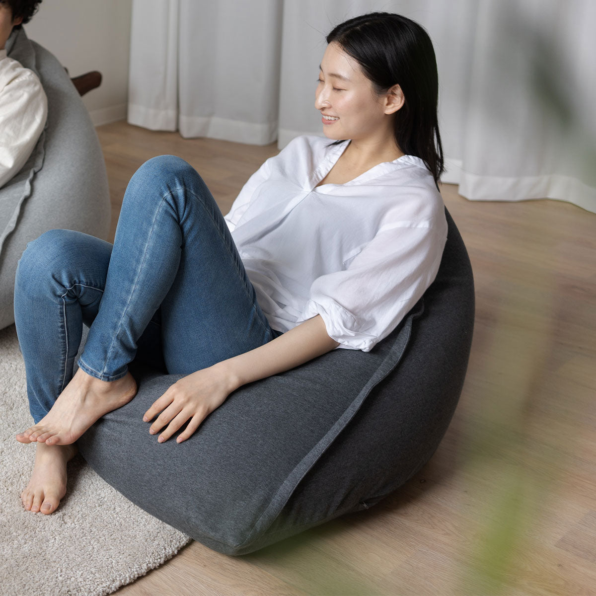 姿勢をしっかり支えるソファ 日本製 1人掛け ビーズクッション ビーズソファ 背もたれ 三角 座椅子