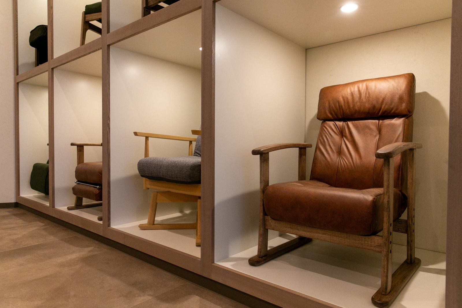 目で楽しむ椅子から身体に合わせた椅子へ＠青山スタッフO