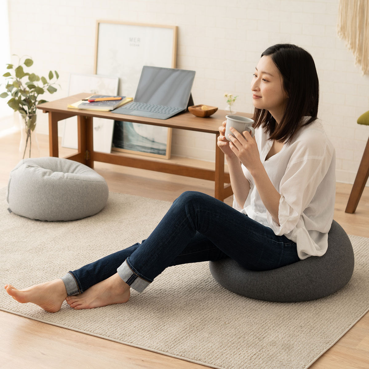 チビカウチクッション 日本製 同色2個セット 1人掛け マルチユース対応 クッション ソファ 枕 うつ伏せ枕 足枕