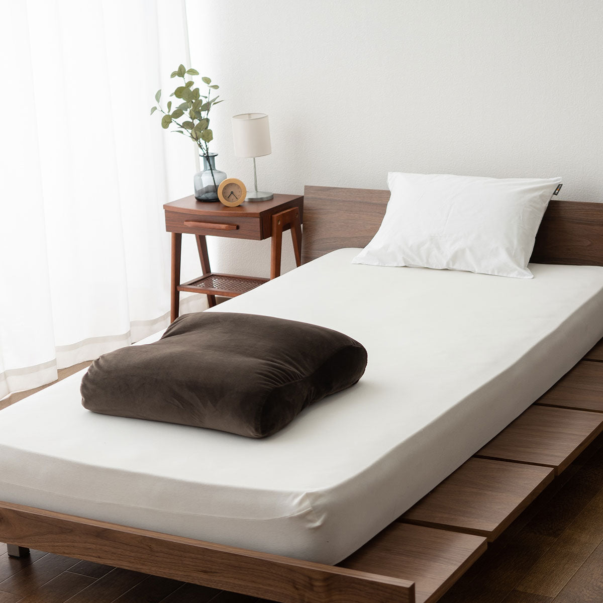 マシュマロ フットピロー コンパクト 足枕 ビーズ ゆったり リラックス フットケア あしまくら クッション フットレスト 足置き 敬老の日 母の日 父の日 ギフト プレゼント 実用的