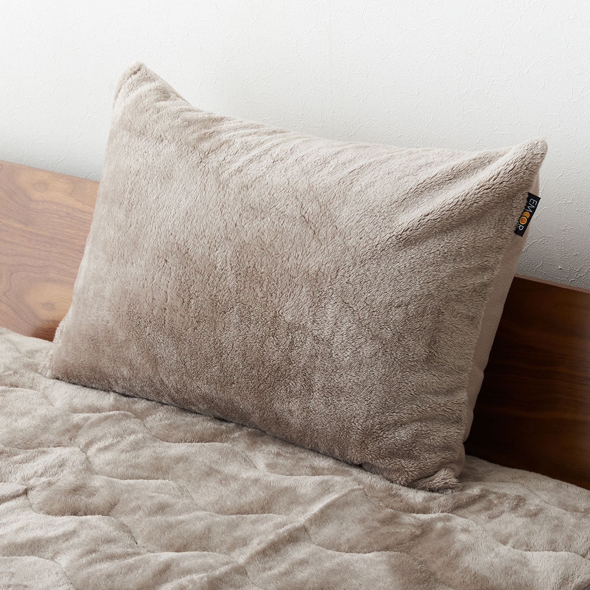 枕カバー ピローケース 43×63cm 2枚組 枕 まくら マクラ ピロー カバー ケース 極暖 +4℃ 吸湿発熱 あったか 秋 冬 防寒対策 寒さ対策 冷え対策